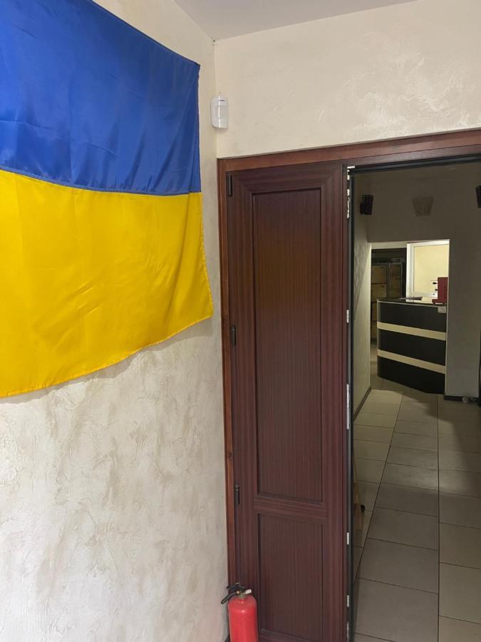 Vip "Hostel Ok Hotel" Киев Экстерьер фото